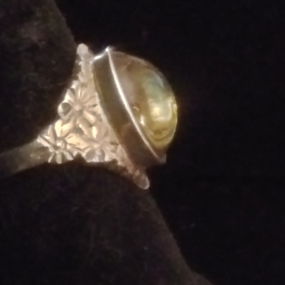 Mood Ring - Picture 1 of 4